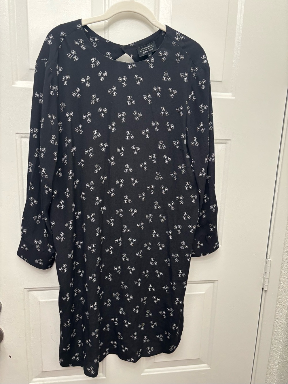 & Other Stories Black Long-Sleeve Floral Shift Dress 100% Viscose